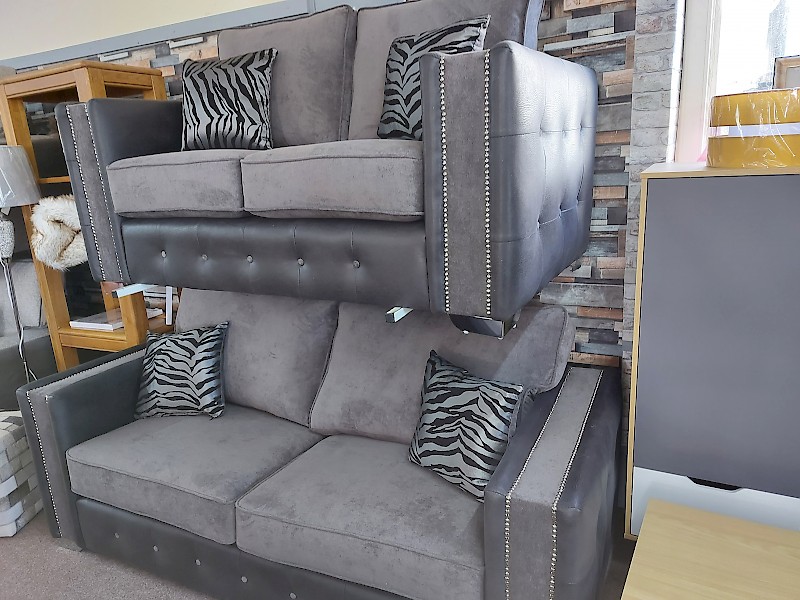 Glitz 3& 2 seater sofas