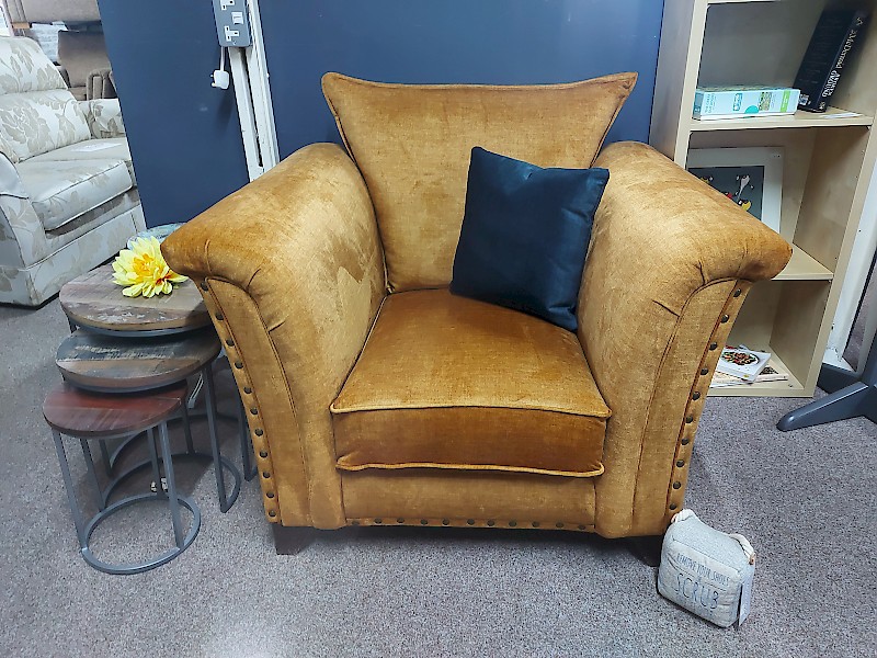 Carrington chair