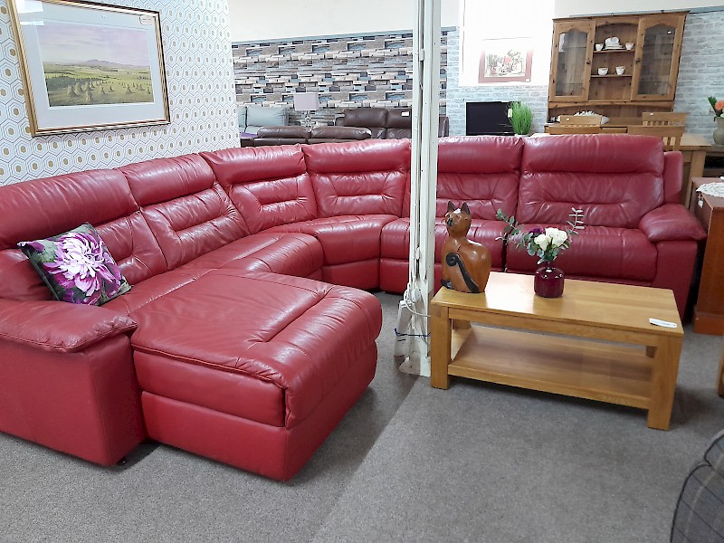 Red power recliner corner suite