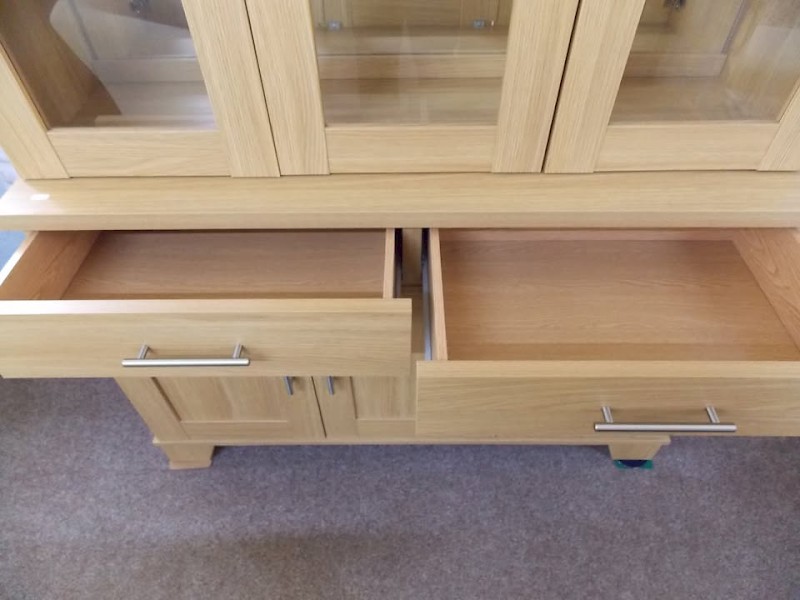 Oak Veneer 3 Door 2 Drawer Glass Display Unit with Interior Lighting