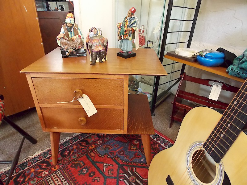 Instruments, Antiques, Glass