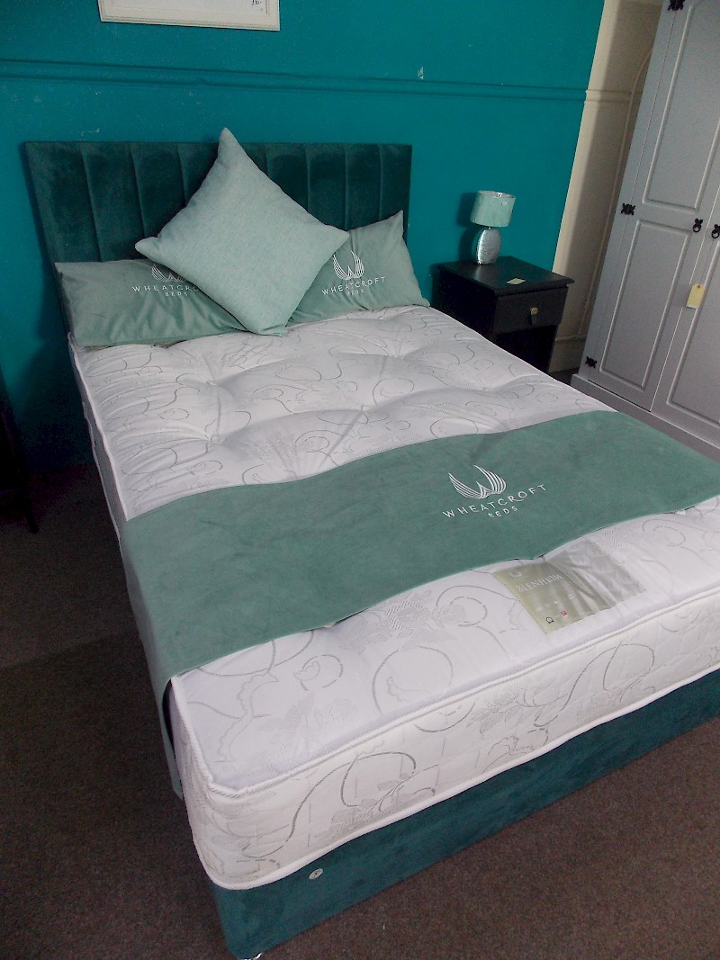 Wheatcroft Blenheim Double Divan Bed Set
