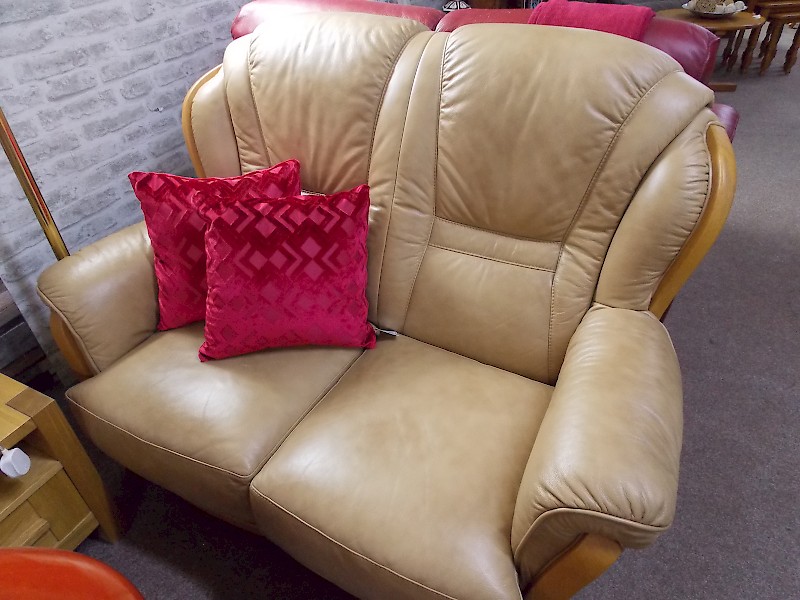 Italian Furniture Company, Leather 3 plus 2 Seater Sofa's in Natural Tan Leather & Wooden Inserts.