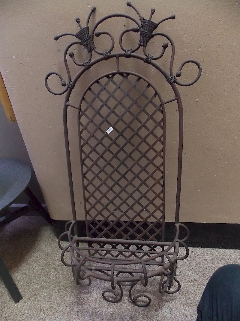 Heavyweight Wrought Turned Iron Fret Decorative Garden Display Planter Shelf