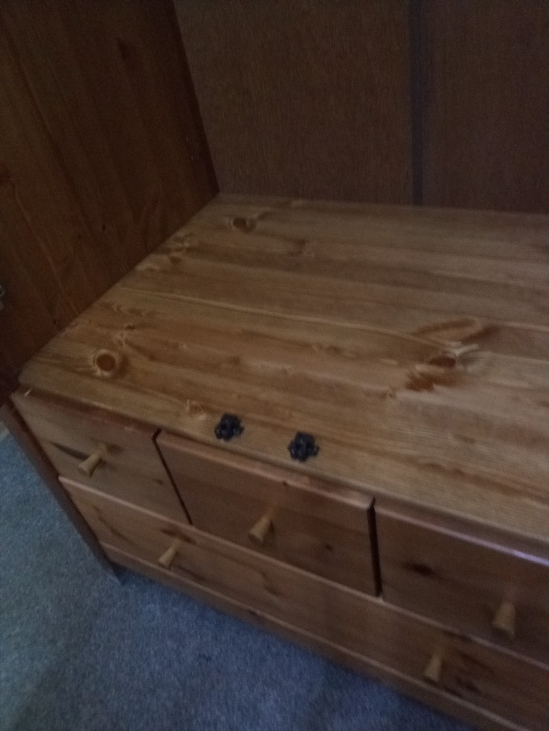 Combination 2 Door 4 Drawer Pine Robe