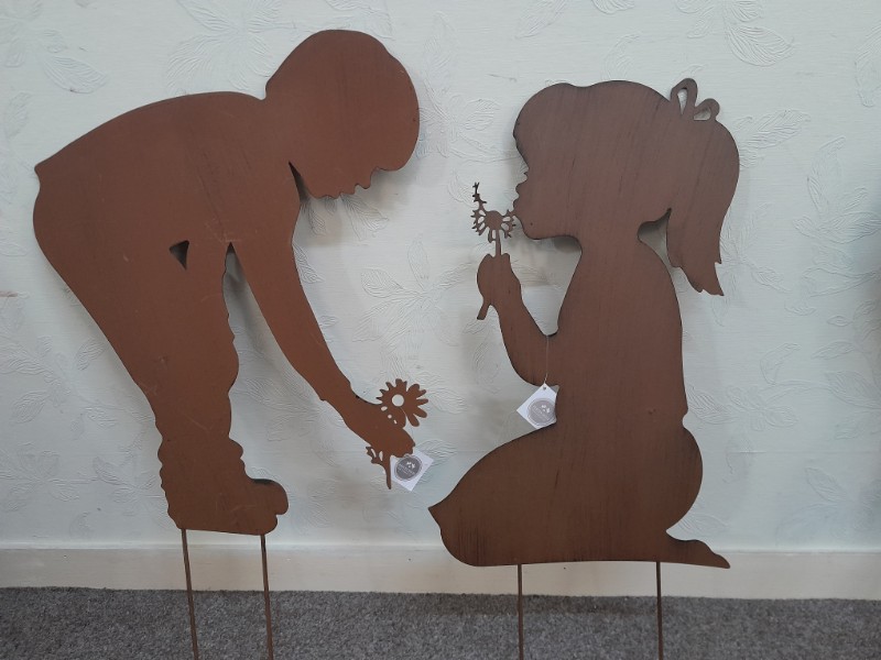 Garden figures